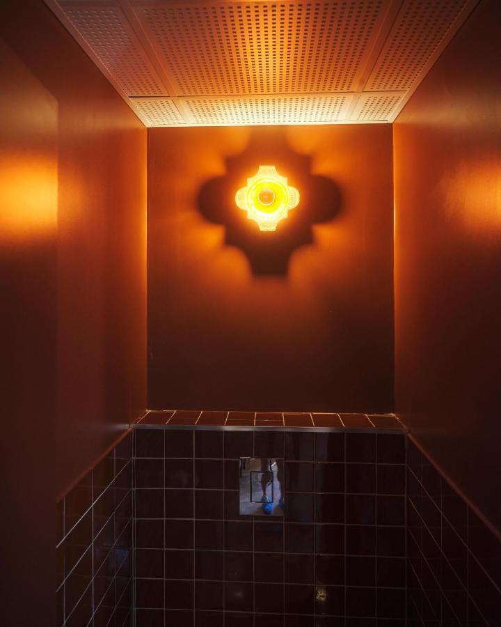 Hotel Present - Entree Autonome, Reception En Ligne - Encore Mieux Arles Exterior photo