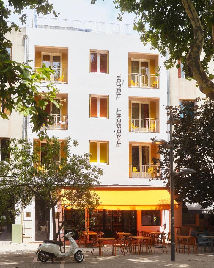 Hotel Present - Entree Autonome, Reception En Ligne - Encore Mieux Arles Exterior photo